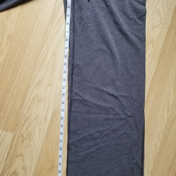 Lululemon pant - Picture 5 of 6